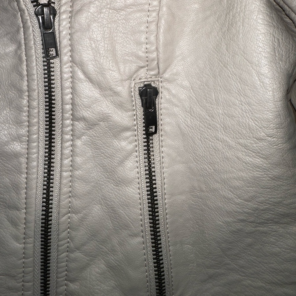 Cupcakes and Cashmere NWT Ines Moto Jacket - Picture 4 of 9
